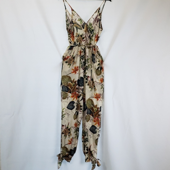 Jumpsuit - Picture 4 of 5